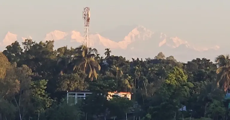 পঞ্চগড় থেকে কাঞ্চনজঙ্ঘার দৃশ্য